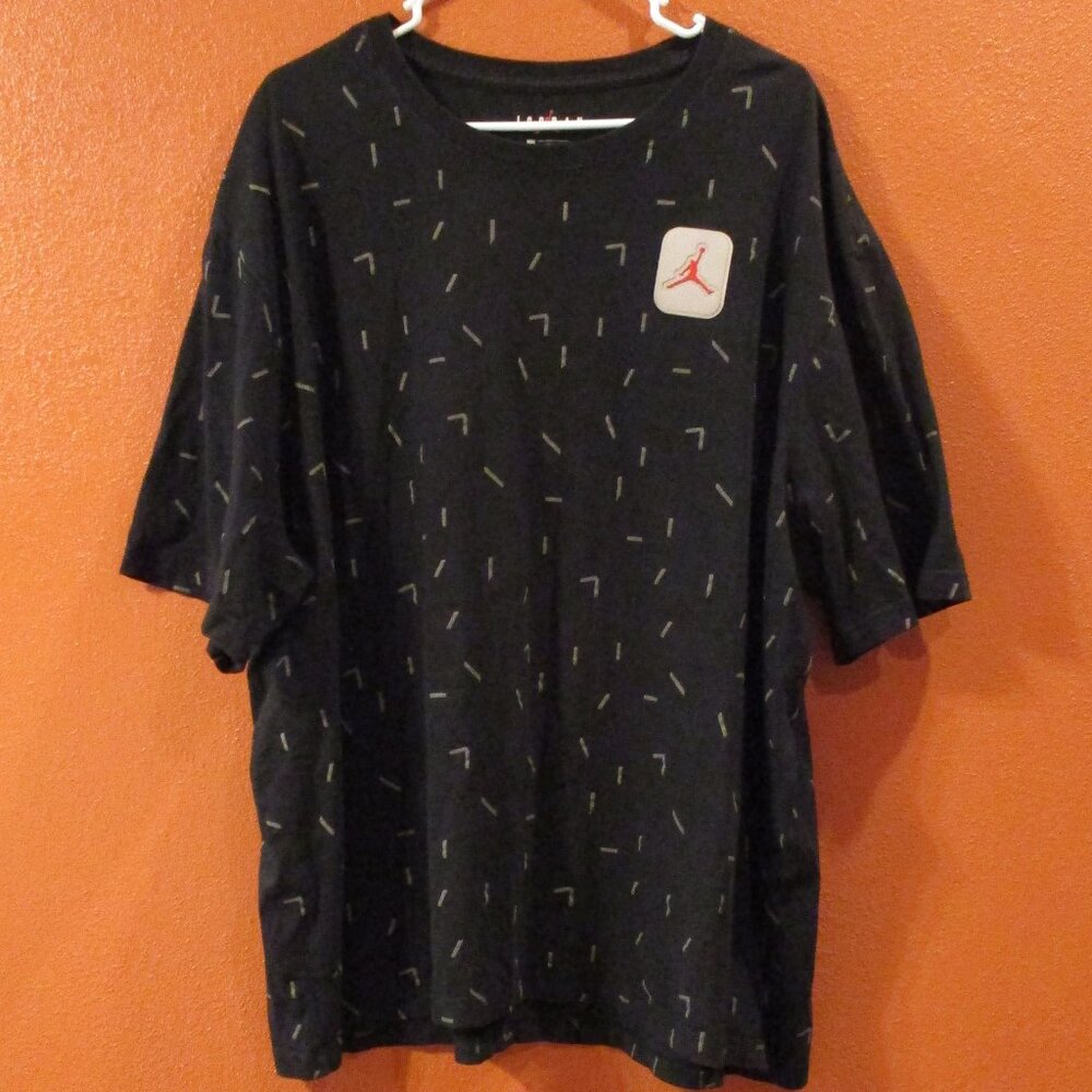 Jordan Shirt Woman 3X Large Black Gray Red Outdoor Basketball Gym Fitness Shirt